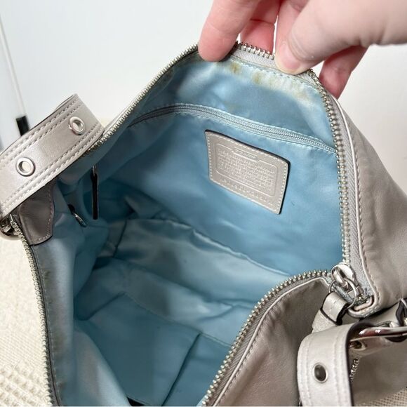 Coach Alexandria Silver Metallic Leather Slim Duffle Sac 13890W Crossbody Bag - Picture 8 of 8